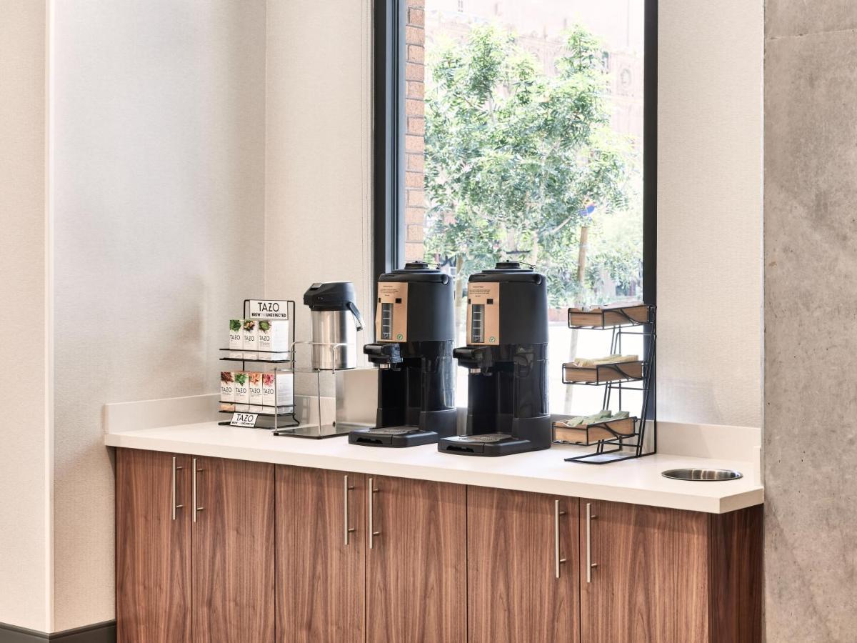 Hyatt Place Phoenix/Downtown Екстериор снимка